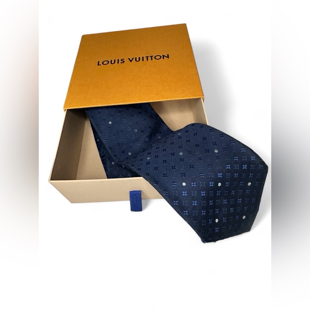 Authentic Louis Vuitton Silk Necktie Brand Business